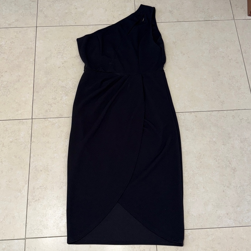 Elegant Black One Shoulder Dress